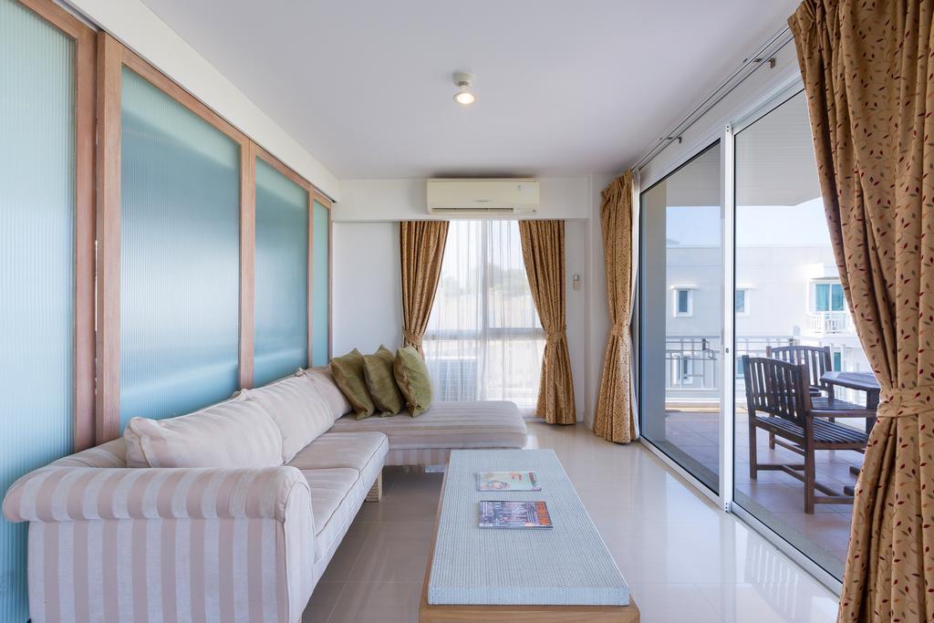 Baan Poolom Beachfront Apartment Hua Hin