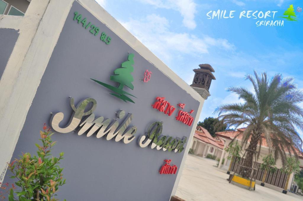 Smile Sriracha Apartment