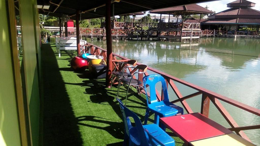 Pueanjai And Restaurant Resort Chumphon