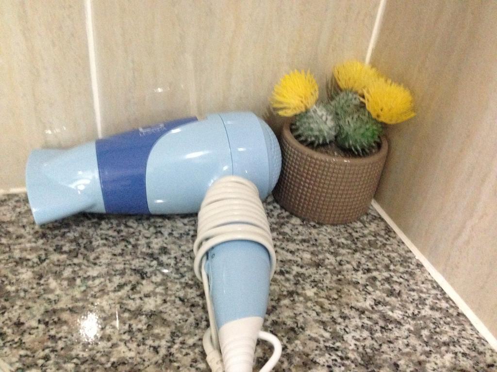 Ratchy Apartment *
