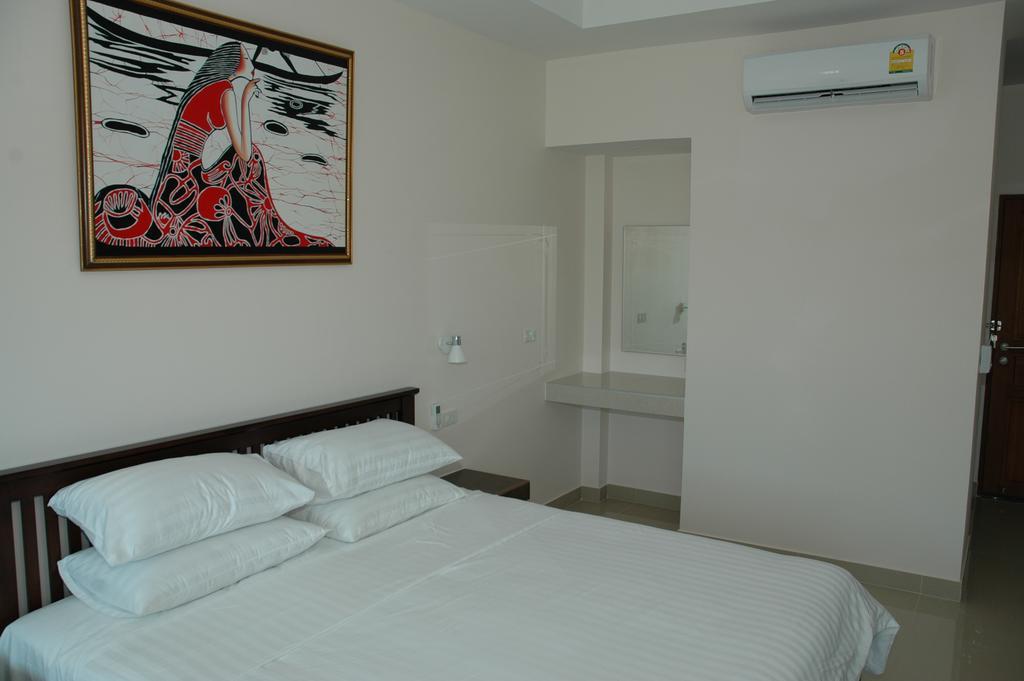 East Shore Pattaya Guest house 3*