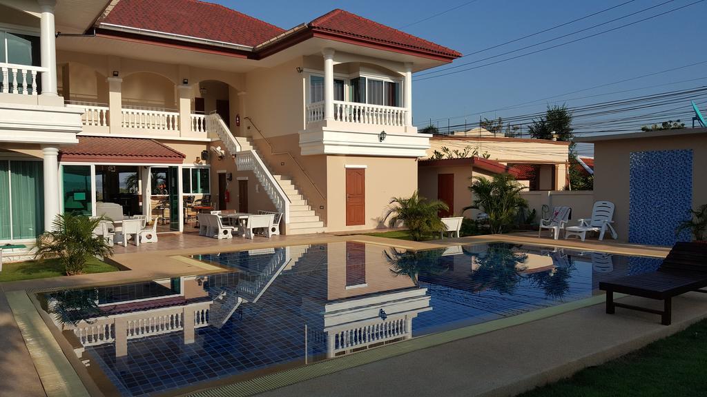Guest house East Shore Pattaya