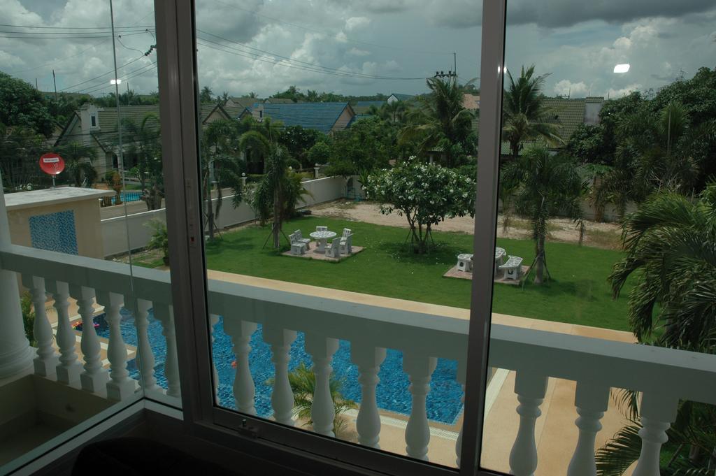 East Shore Pattaya 3*