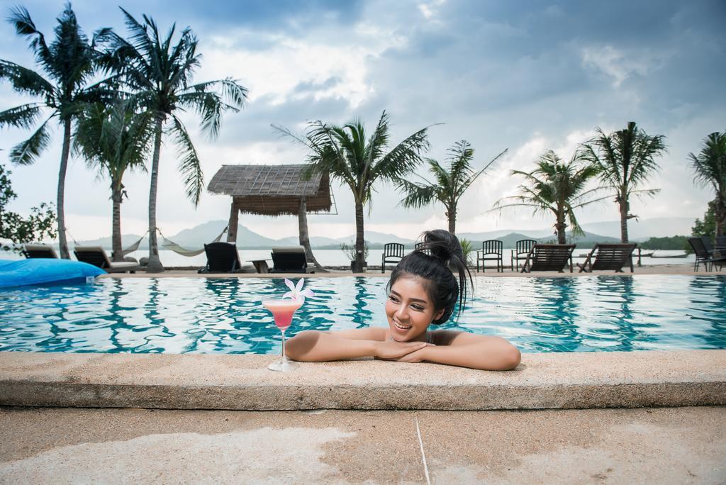 Jindarin 4* Coconut Island