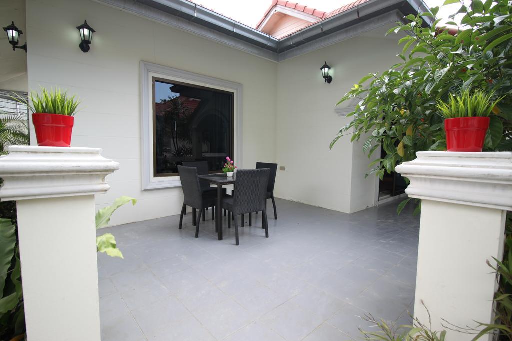 Villa New Nordic Villas And By Sunny Pattaya