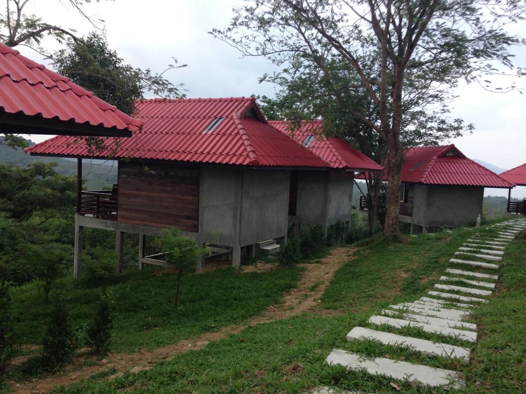 Lamai Koh Payam Lodge *