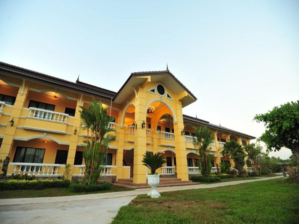 Park & Pool Hotel
