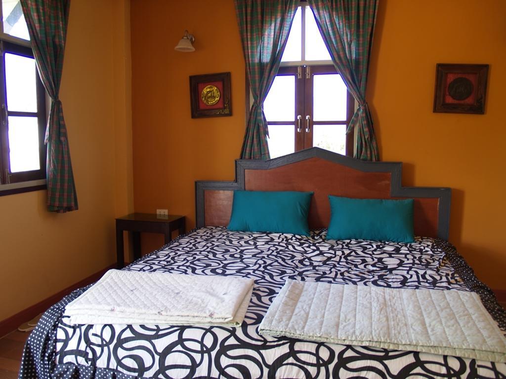 Cowboy Farm Pattaya Hotel