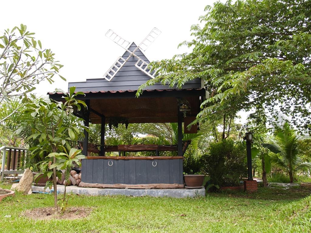 Cowboy Farm Pattaya Hotel 3*