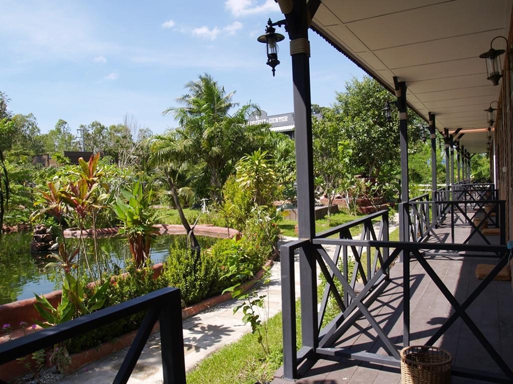 Cowboy Farm Pattaya 3* Pattaya