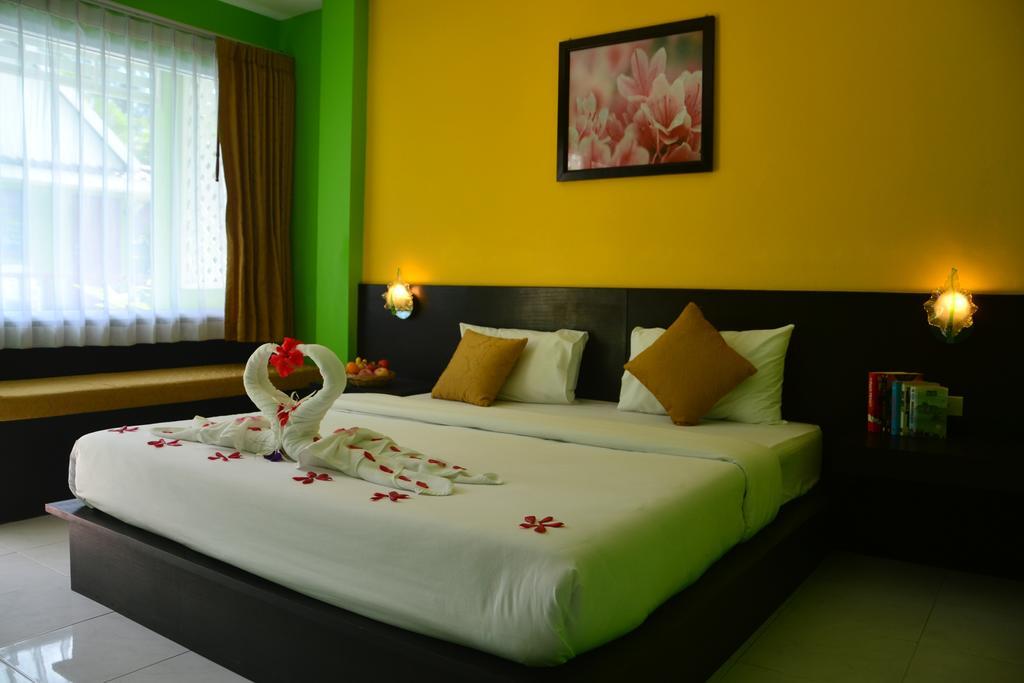 Khaolak C-Nior Bungalow * Khao Lak