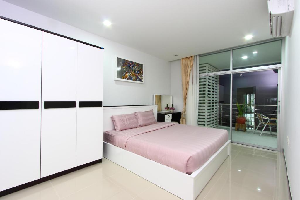 Apartment At Sea *