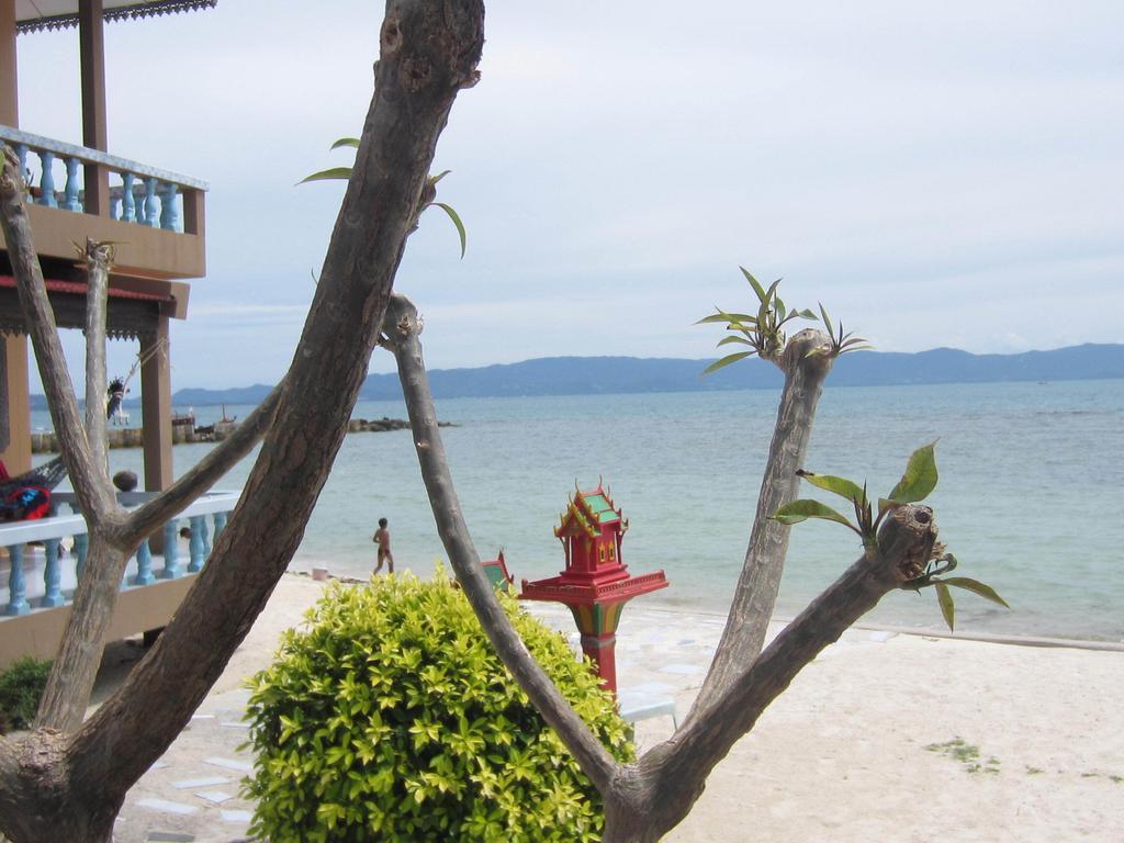 Charung 3* Haad Rin