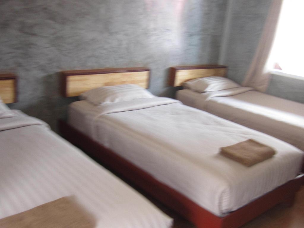 Hotel Charung 3*