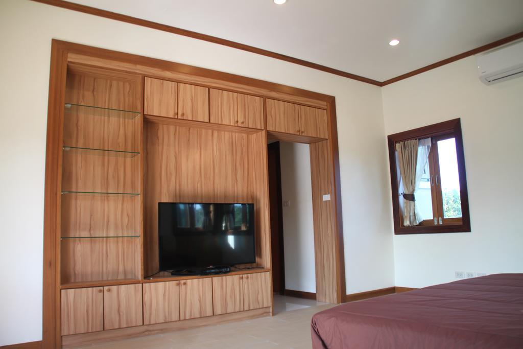 Resort Ban Thaithip Ban Nai Rai