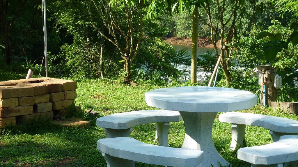 Resort Baandin Chiewlarn Ban Tha Khun