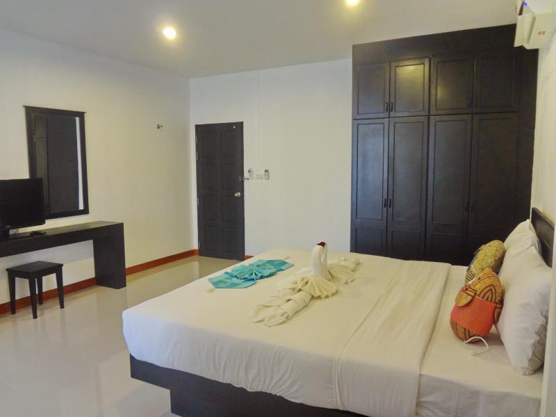 Naiharn Retreat Resort 3*