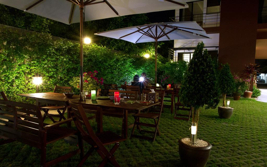 Vantage Health Aparthotel