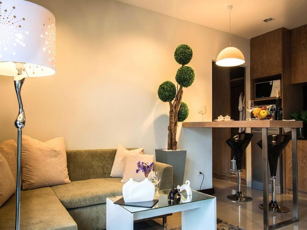 Apartment Byg Boutique Service At Kamala Beach