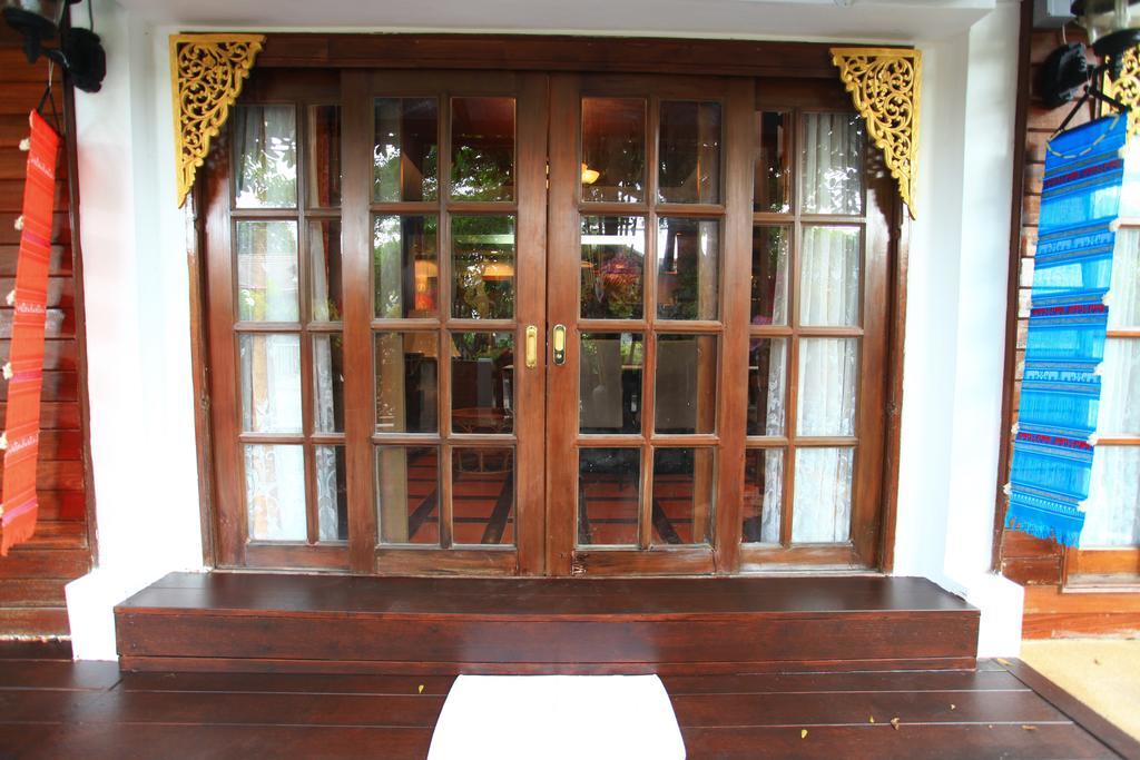 Villa Jomtien Pattaya Pool By Nidnoy Ban Nong Tabaek
