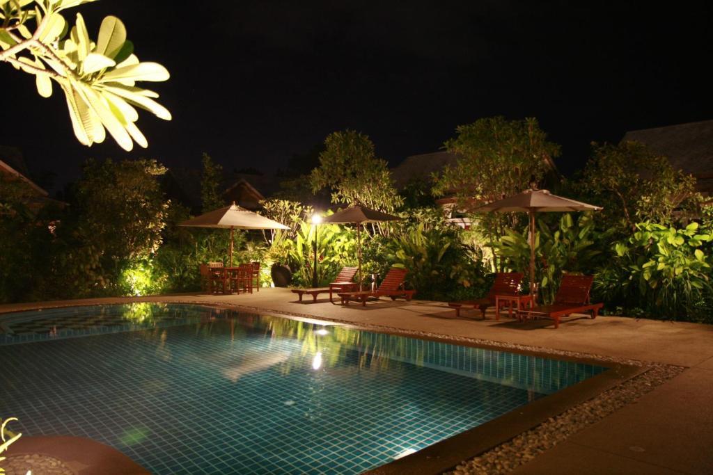 Tachawan & Restaurant Chalong