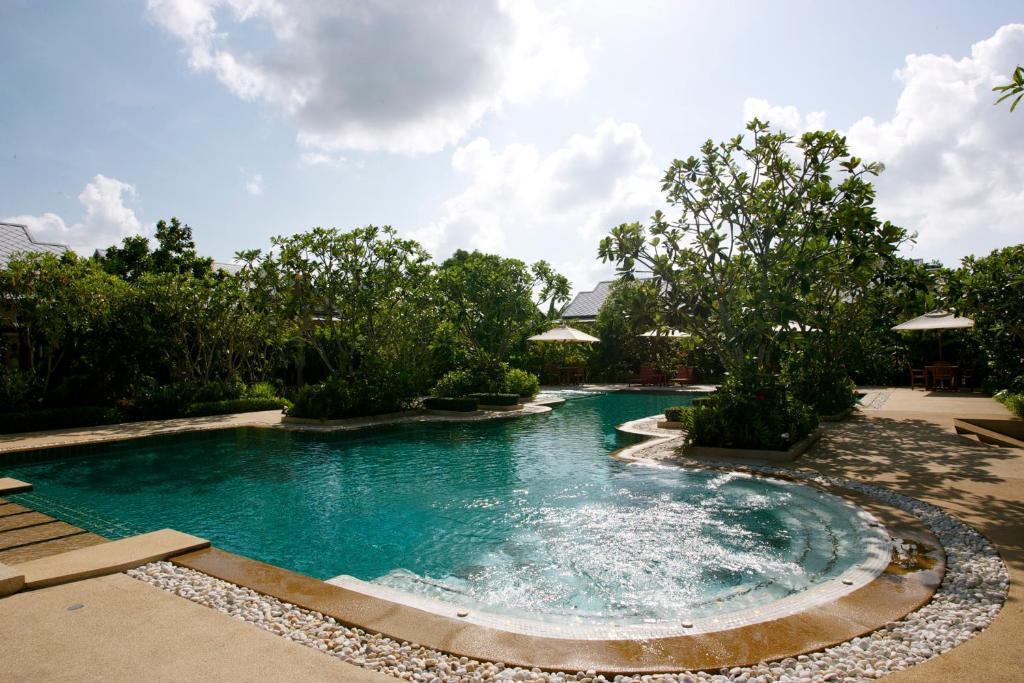 Tachawan & Restaurant Resort 4*