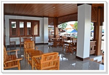 Hotel Riverfront 3*