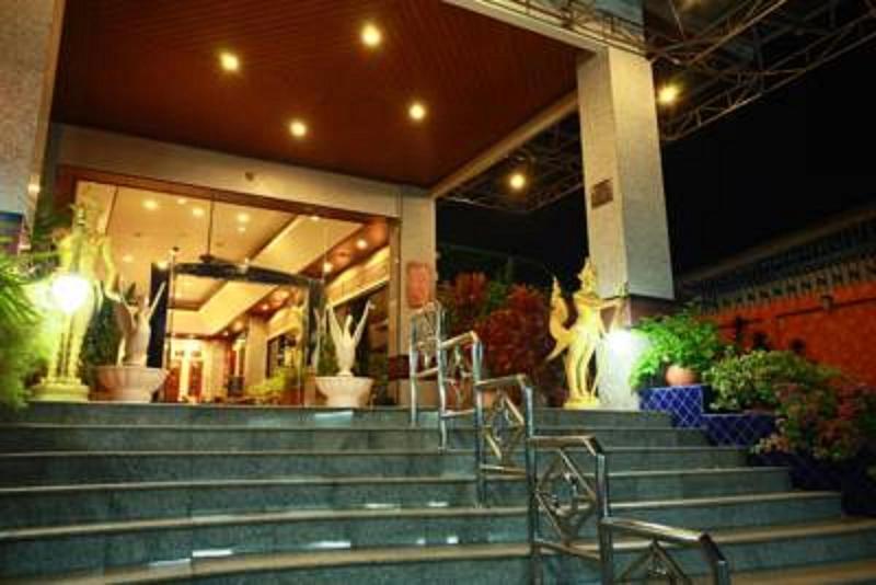 Loft HHQ
