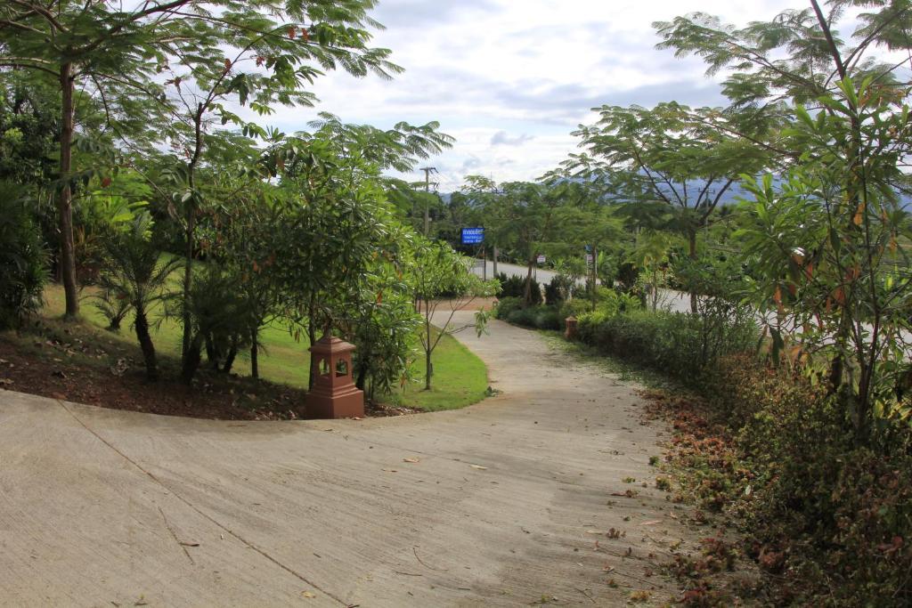 Thaton Hill
