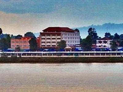 Riverfront Hotel Mukdahan