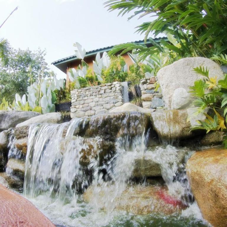Thaton Hill 3*