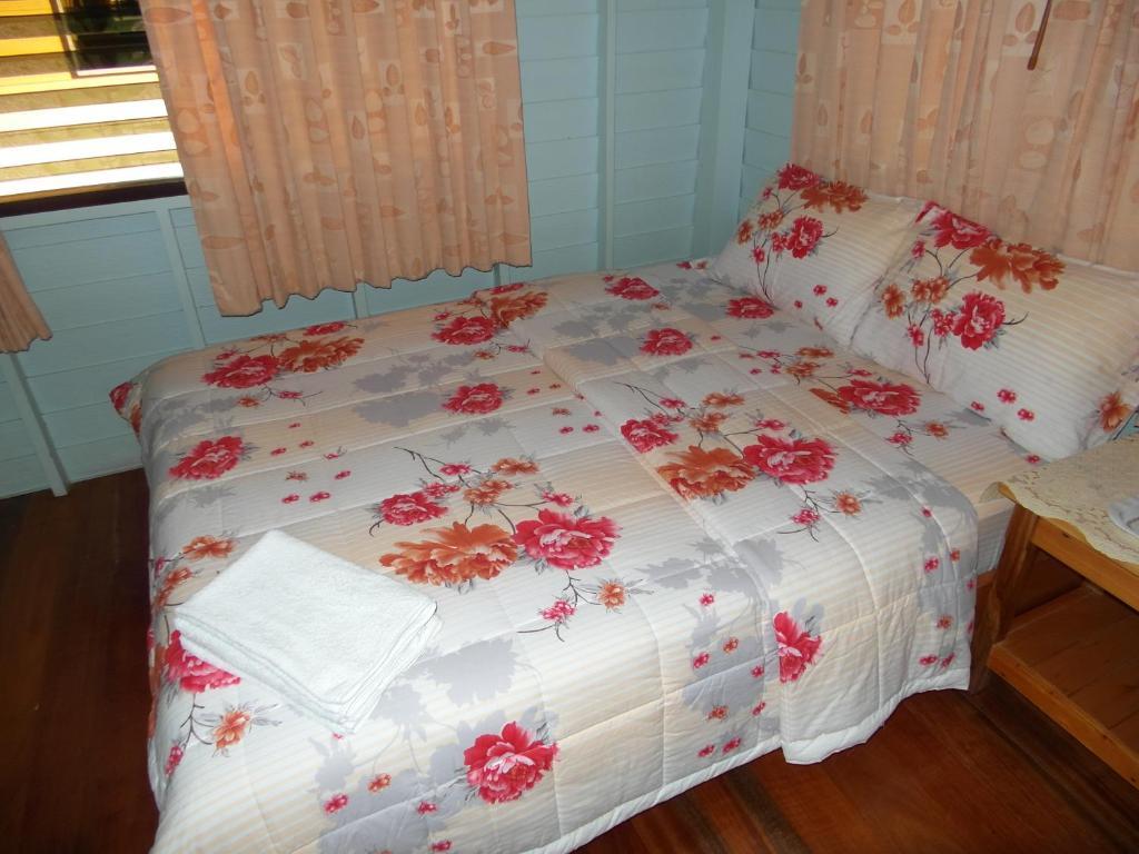 Baan Tai Rom Yen Surat Thani