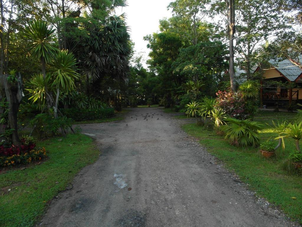 Baan Tai Rom Yen Surat Thani