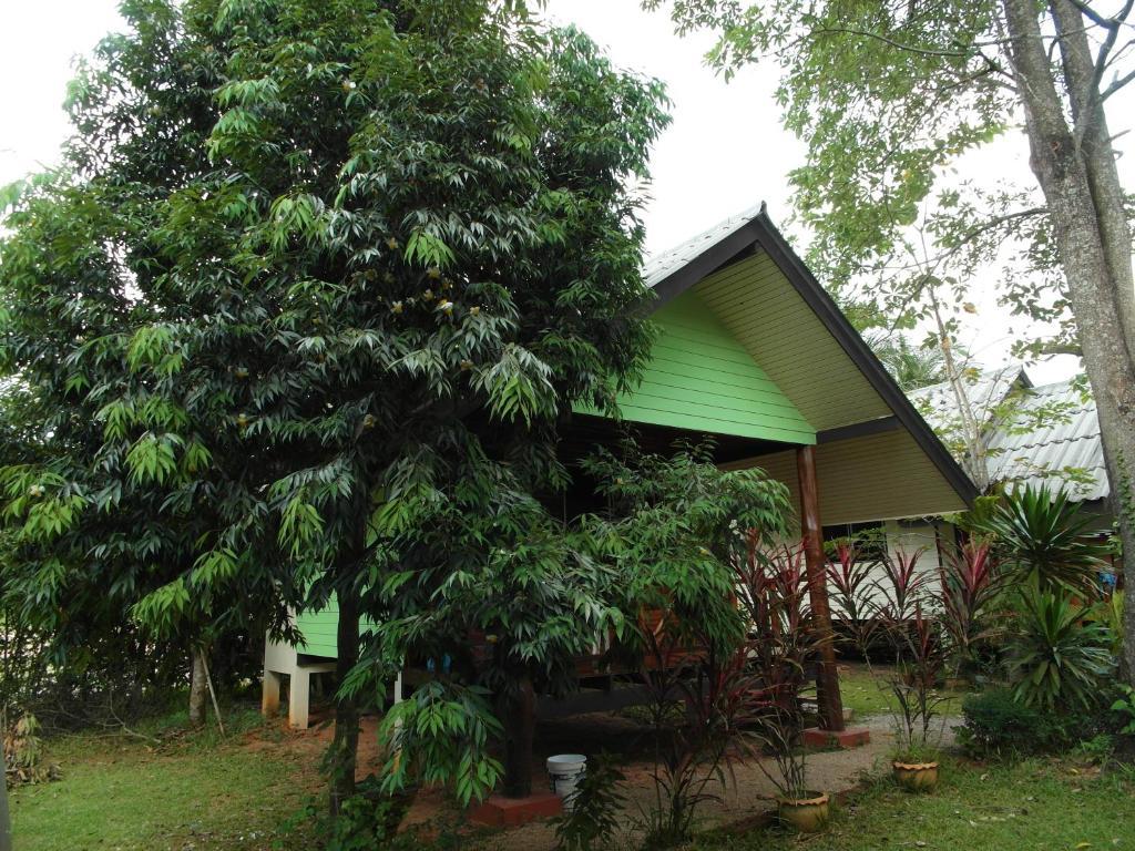 Guest house Baan Tai Rom Yen Surat Thani