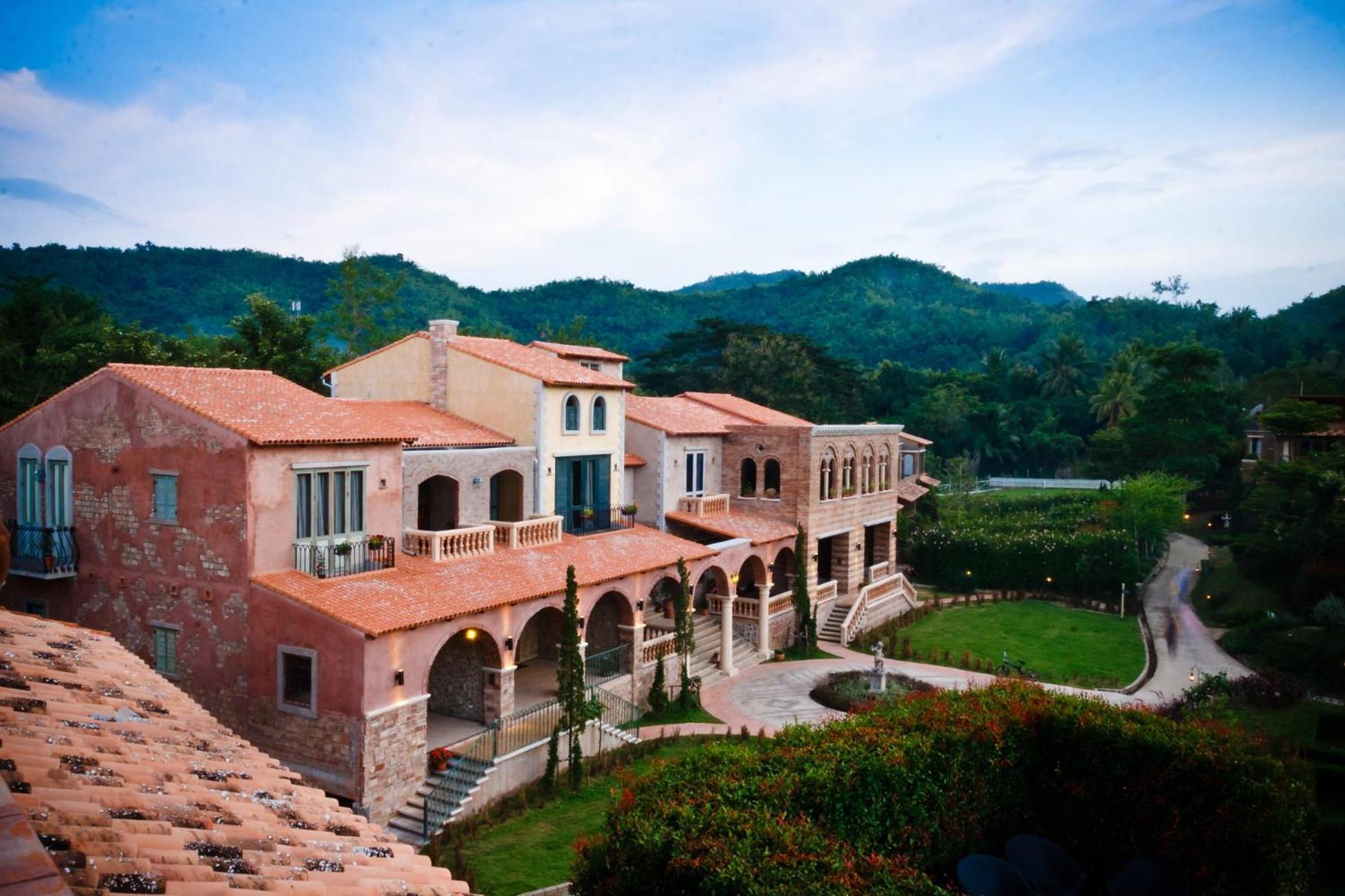 Resort La Toscana Suan Phueng