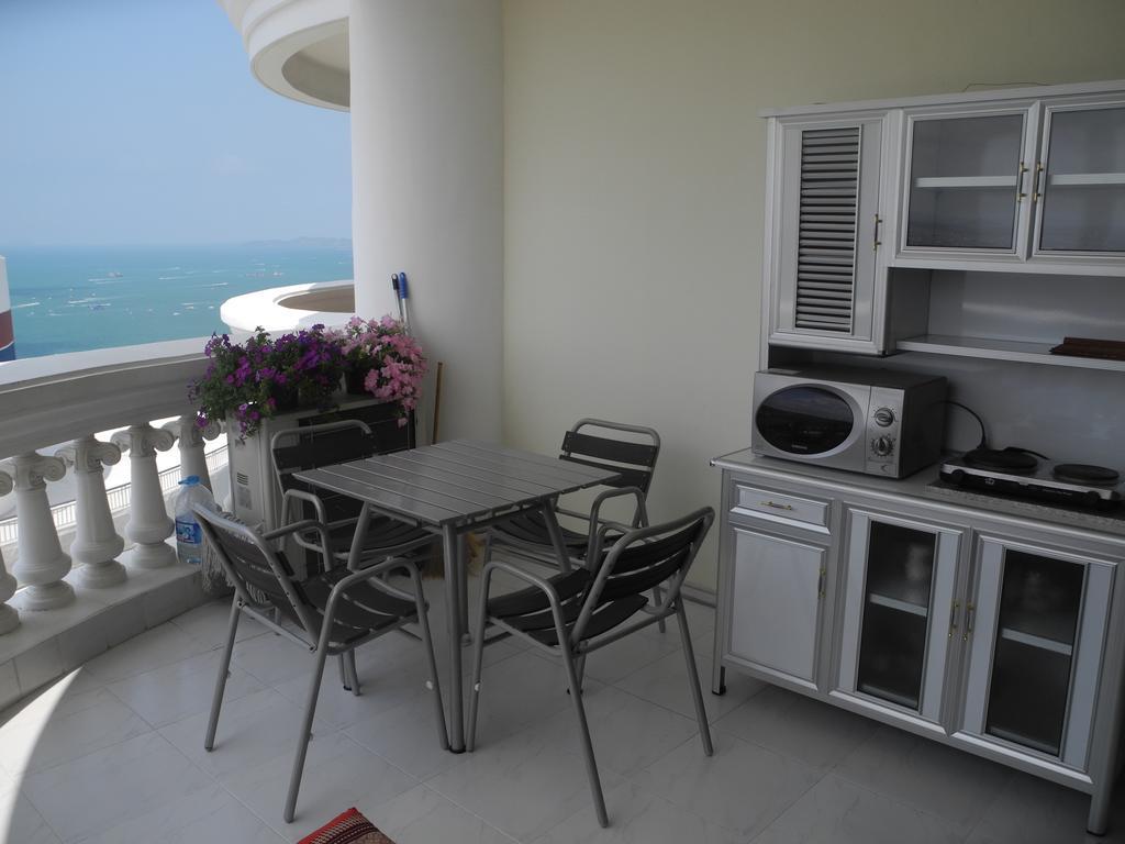 Apartment Sky Orchid Beachfront *