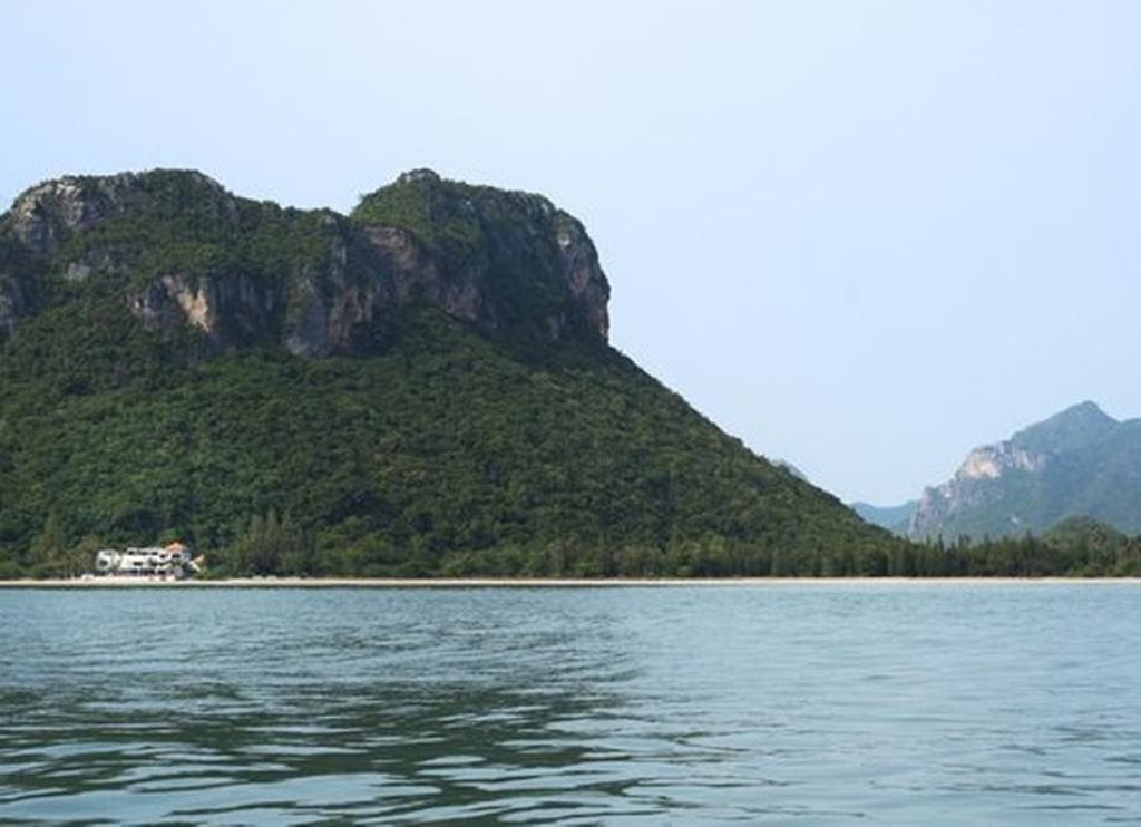 Hansar Pranburi Sam Roi Yot