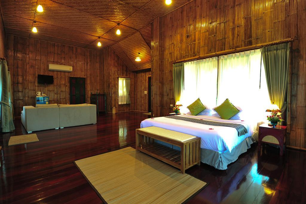 Reewa Waree Resort