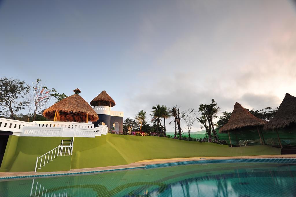 Reewa Waree Resort