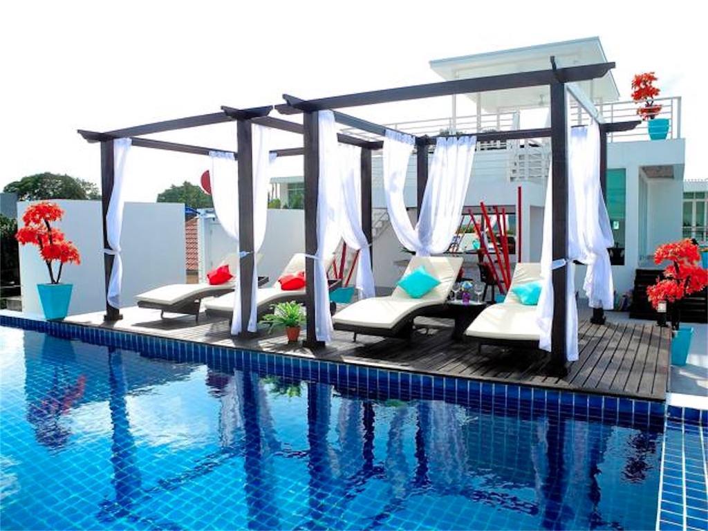 Sunrise 4 Bedrooms In Apartment *