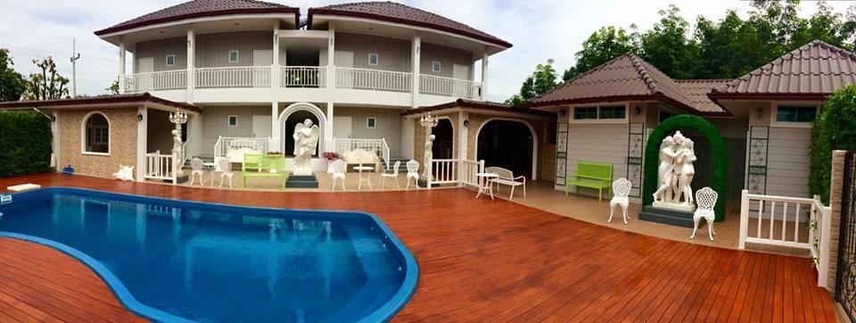 La Place Bed & Breakfast 3*