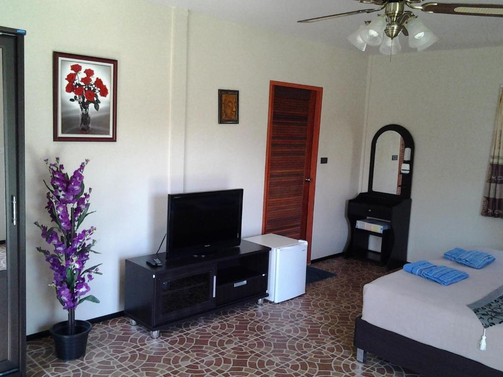 Moon River Hotel 3*