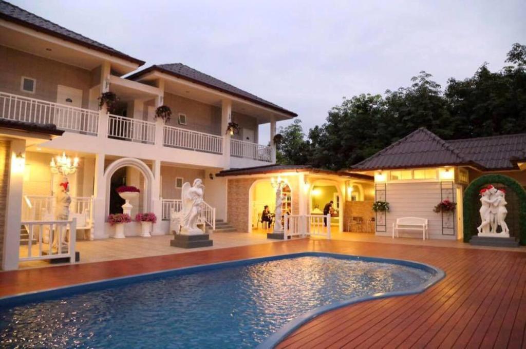 La Place Bed & Breakfast Loei
