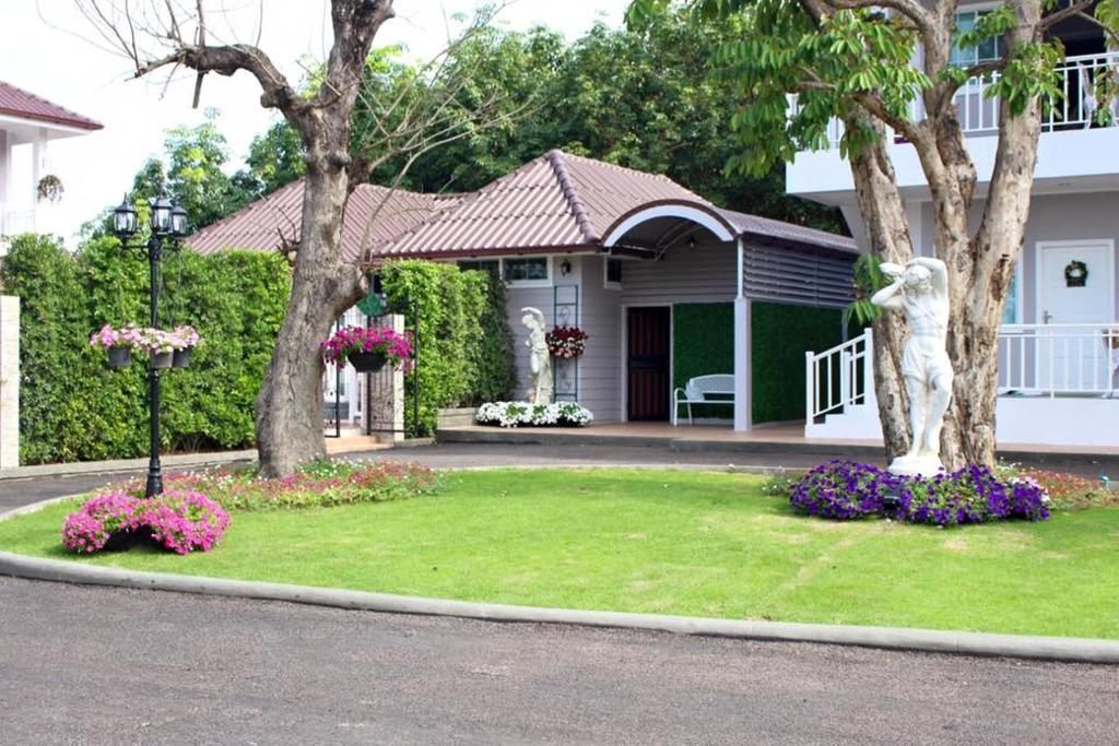 La Place Bed & Breakfast Loei