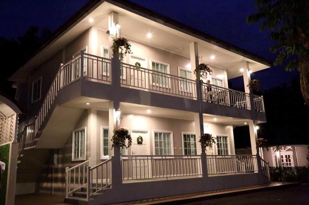 La Place Bed & Breakfast 3*
