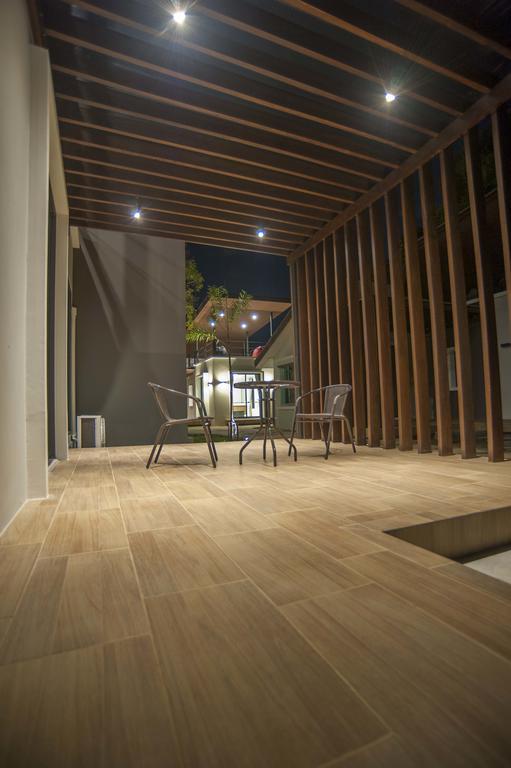 Villa Sea Space Phuket Rawai
