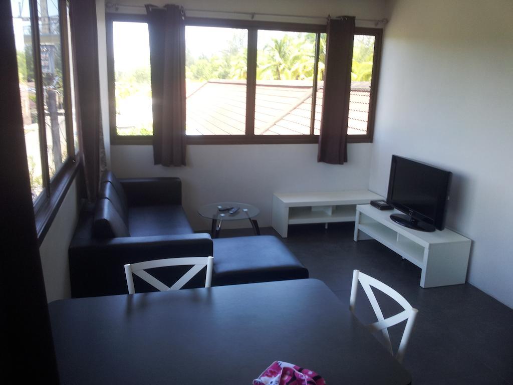 Living Bang Lut Khaolak Apartment
