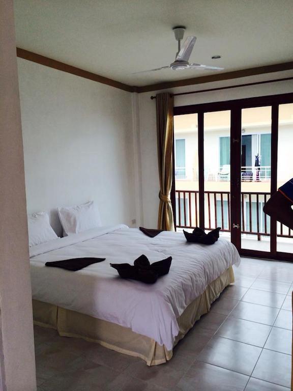 Au Aon Hotel