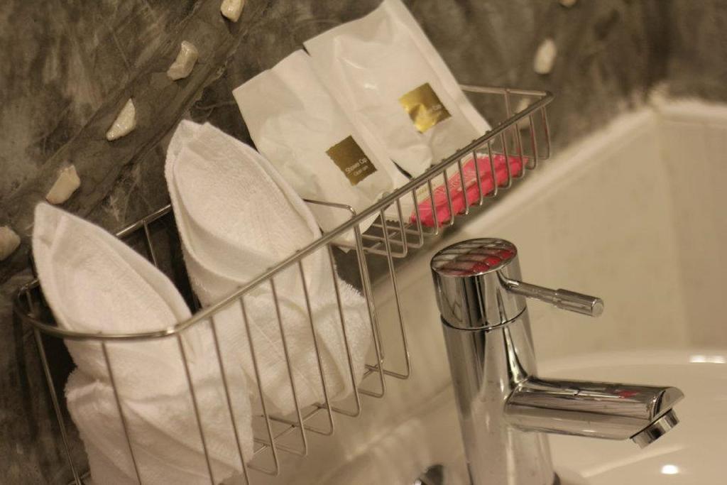 Apartment Be My Guest Hip Phuket