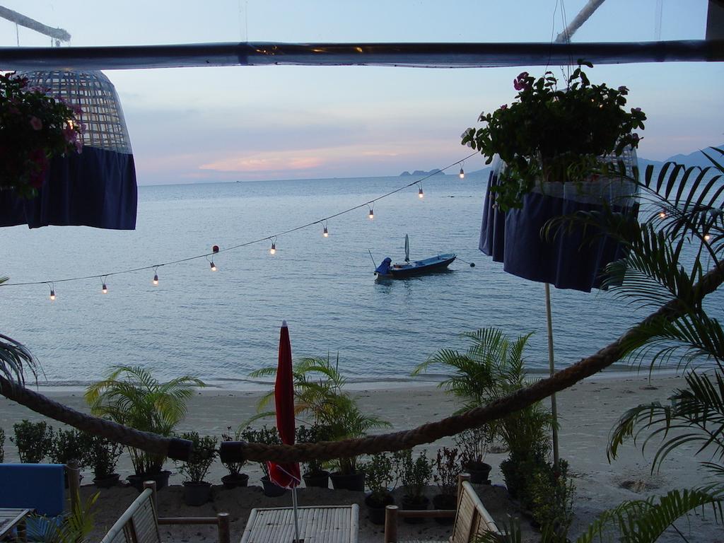 The White Pearl Beach Club Guest house Ban Bang Po